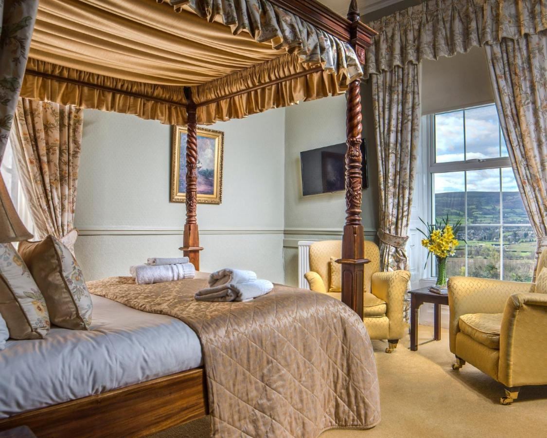 The Manor Hotel Crickhowell Zewnętrze zdjęcie