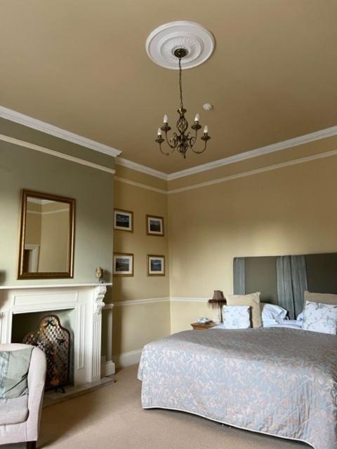 The Manor Hotel Crickhowell Zewnętrze zdjęcie