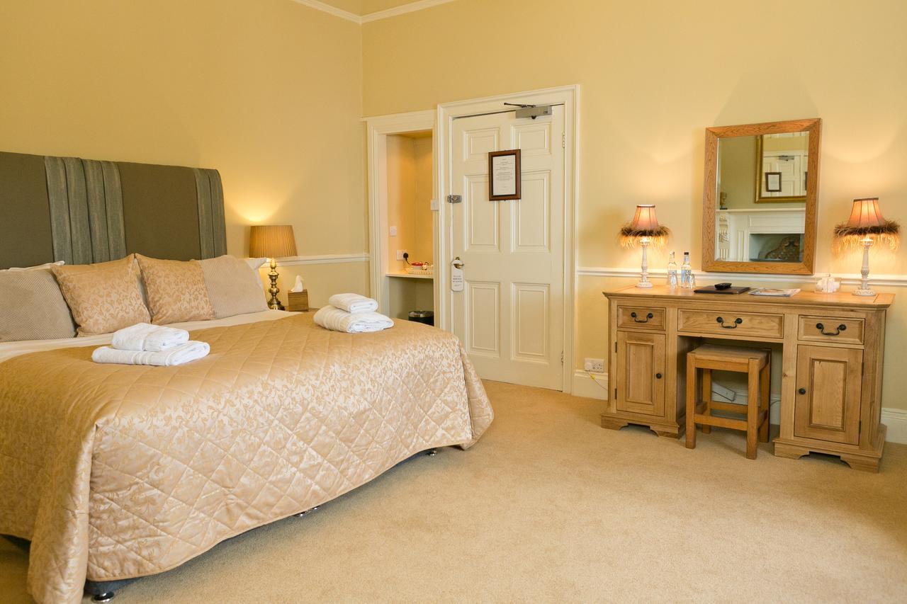 The Manor Hotel Crickhowell Zewnętrze zdjęcie